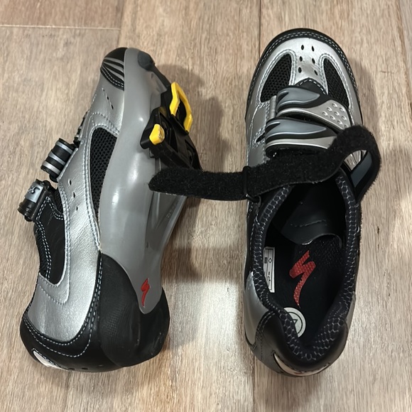 Specialized Biking Cycling Shoes model 6103-3537 size 37. US size 7 - Picture 16 of 16